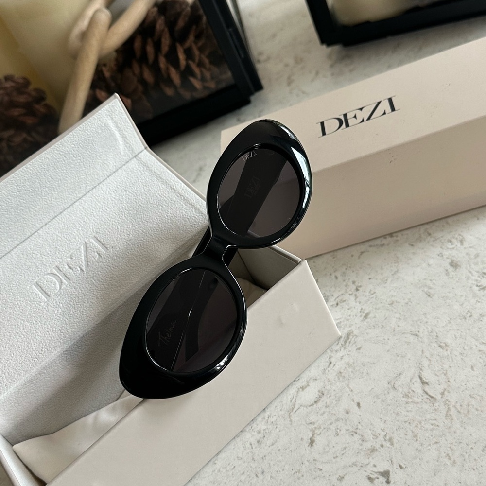 Dezi Black Sunglasses - Thelma